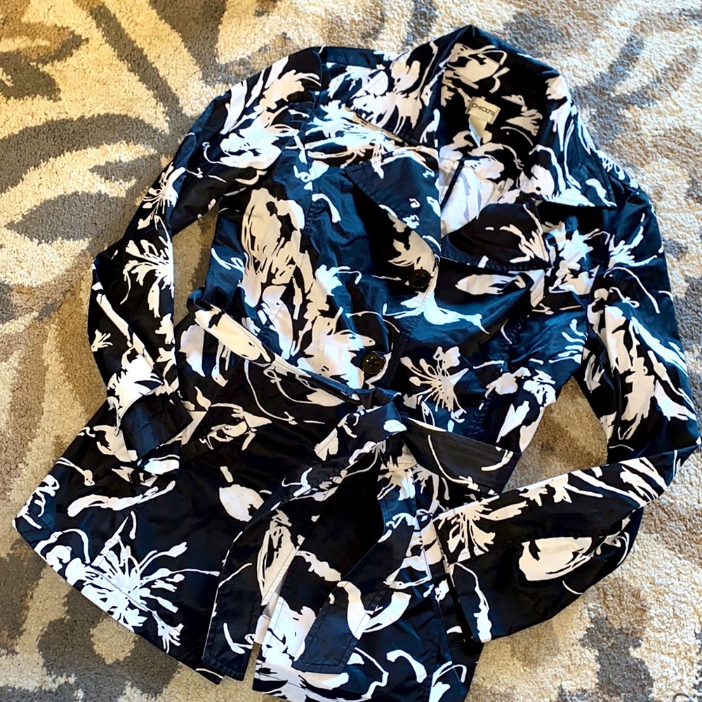 Chico’s sz 3/xl short trench/rain coat black/white